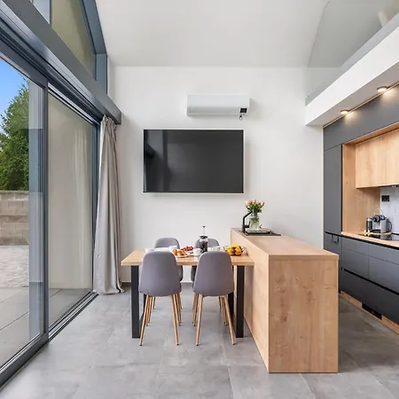 Luxury Retreat By Interhome * Prosty