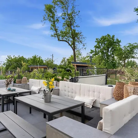 Luxury Retreat By Interhome *